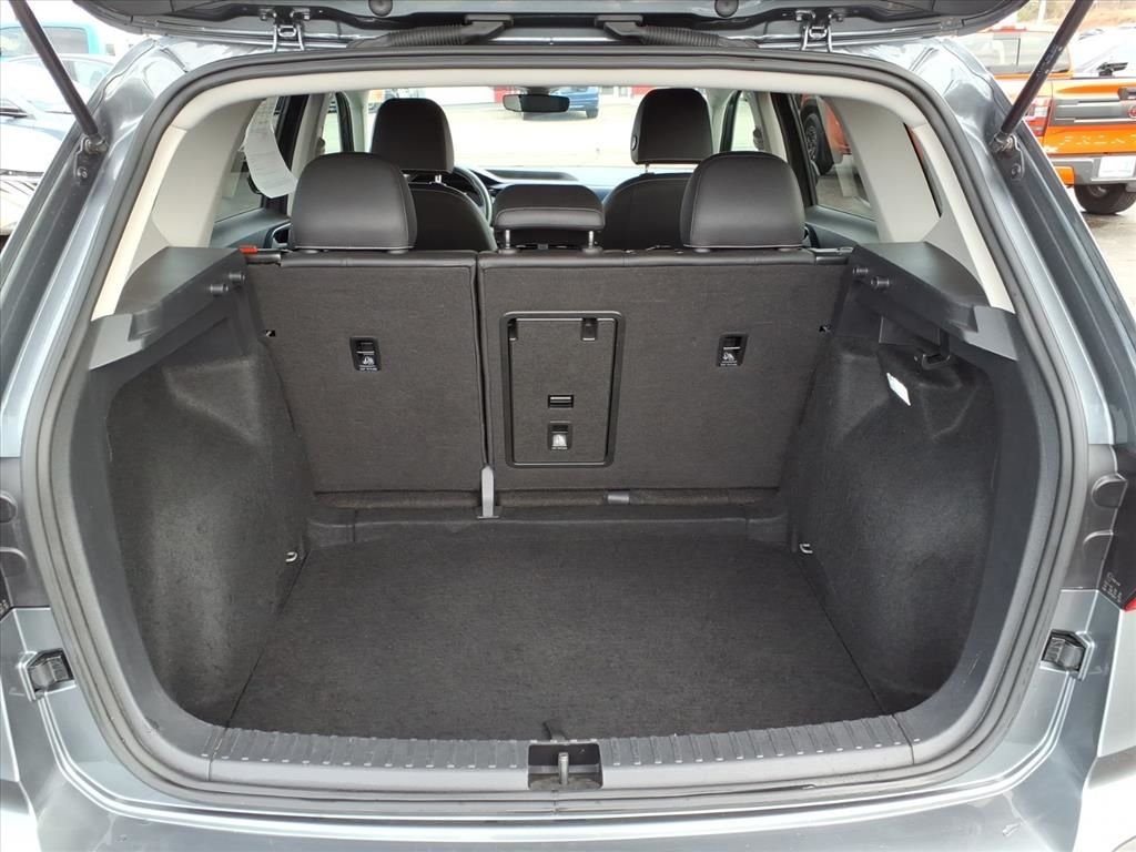 Used 2024 Platinum Gray Metallic Volkswagen 1.5T SE image 28