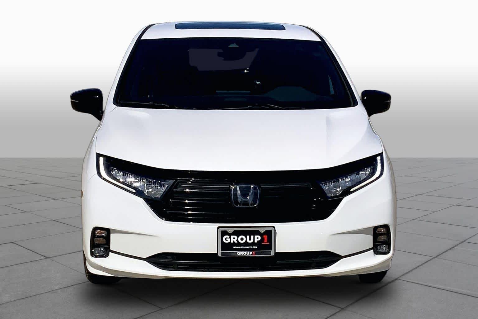 Used 2024 Platinum White Pearl Honda Sport image 4