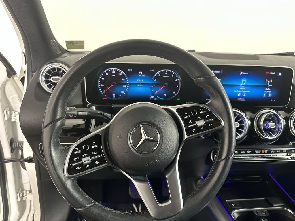 Used 2021 White Mercedes-Benz GLA 250 image 4