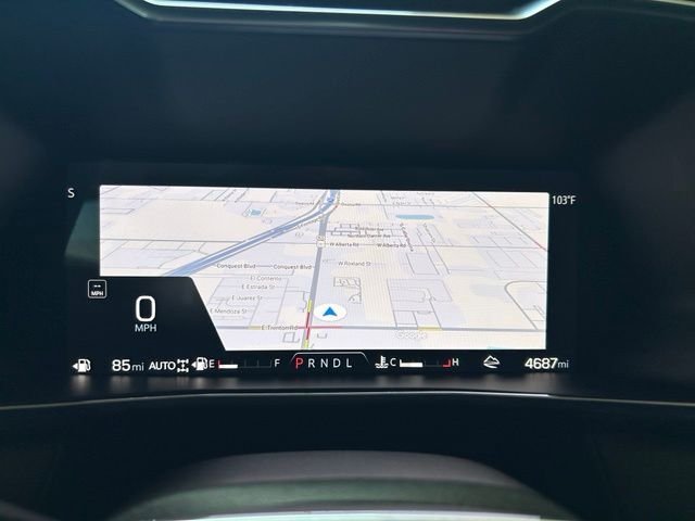 Used 2025  GMC Elevation image 8
