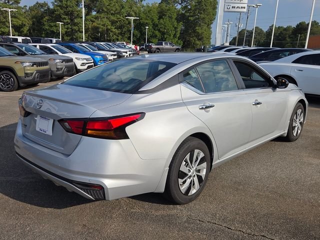 Used 2025 Silver Nissan 2.5 S image 12
