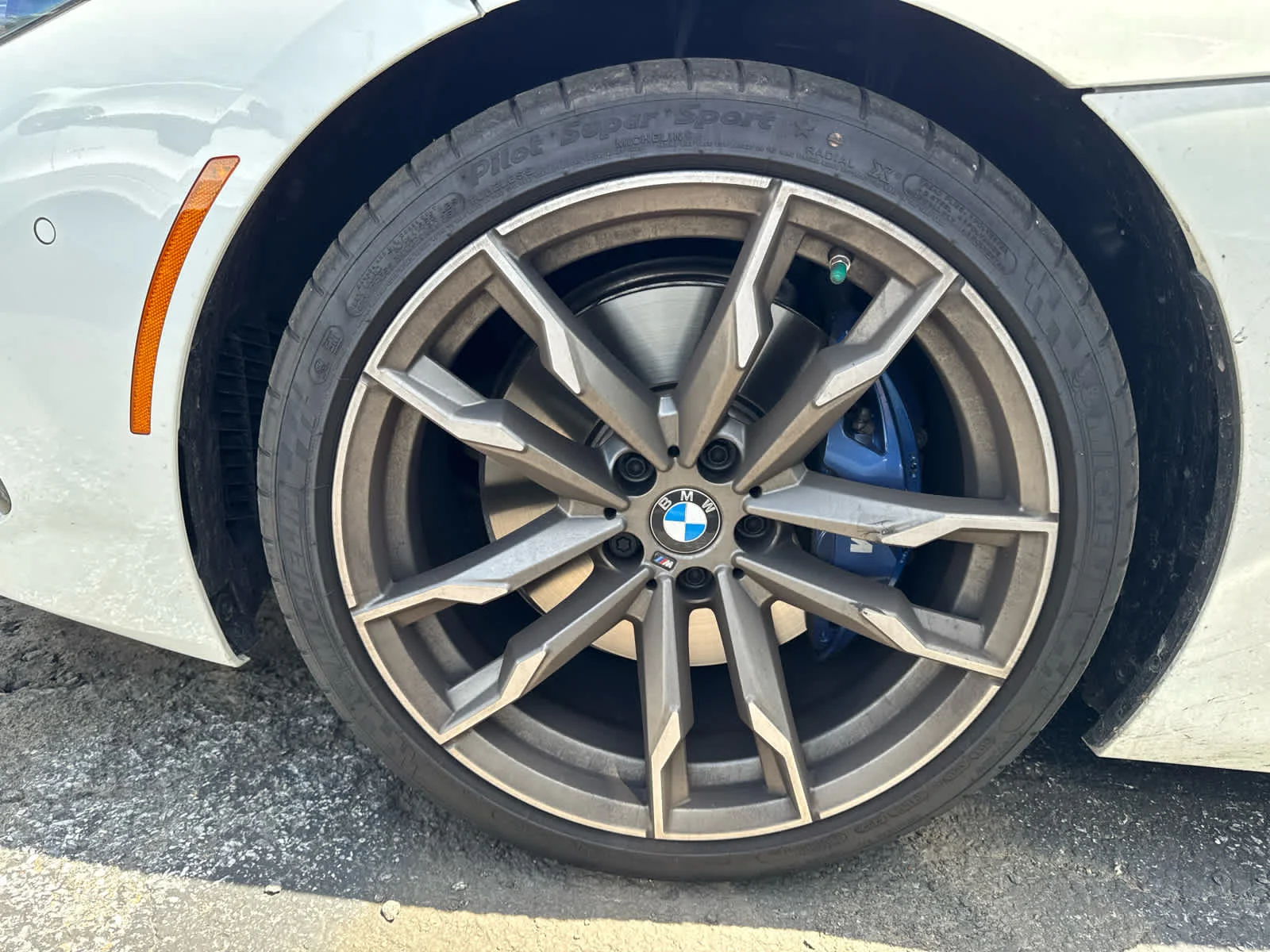 Used 2025 Alpine White BMW M40i image 8