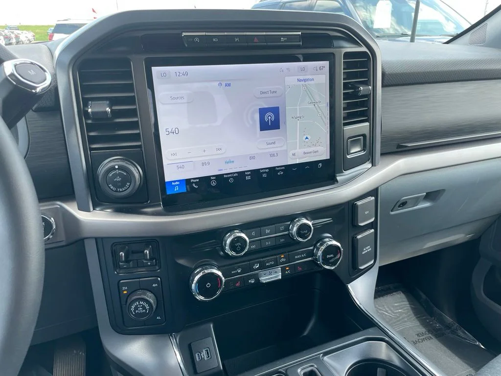 Used 2024 Silver Metallic Ford XLT image 10