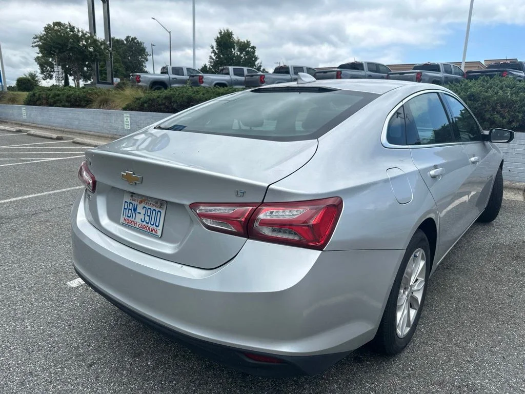 Used 2020 Silver Chevrolet LT image 4