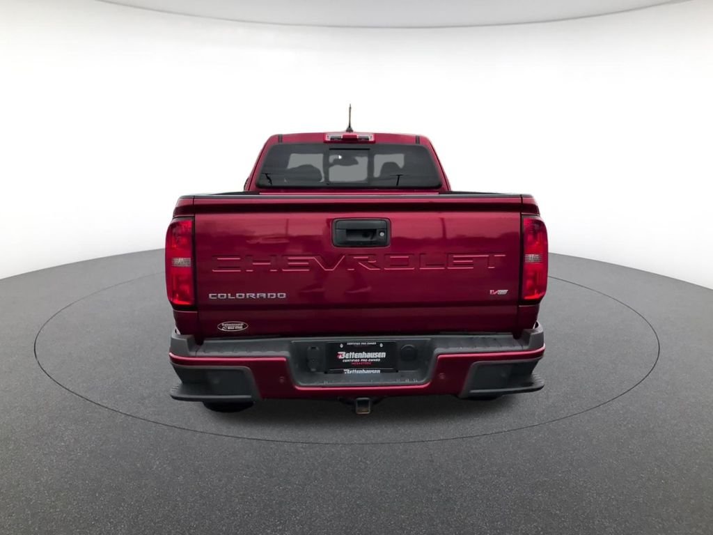 Used 2022 Red Chevrolet Z71 image 10