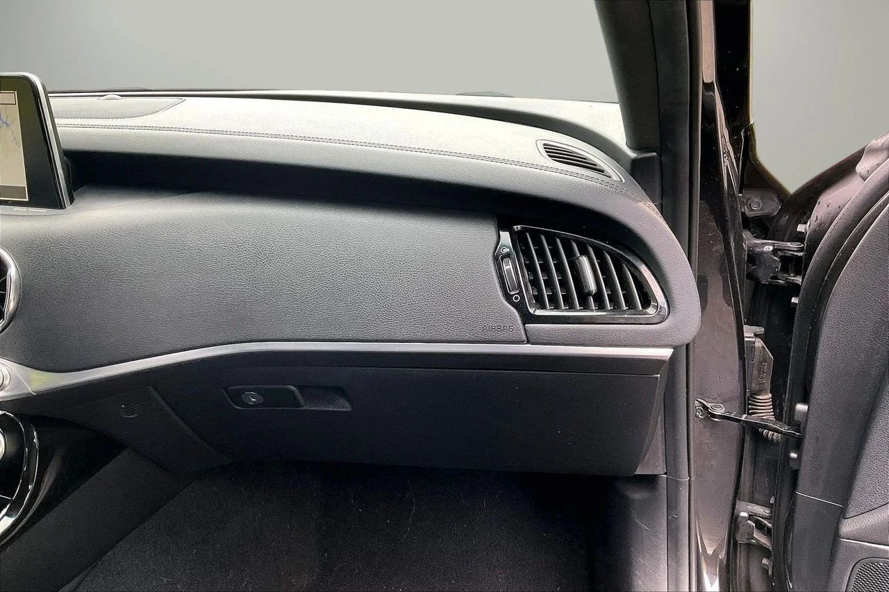 Used 2020  Kia GT-Line image 22