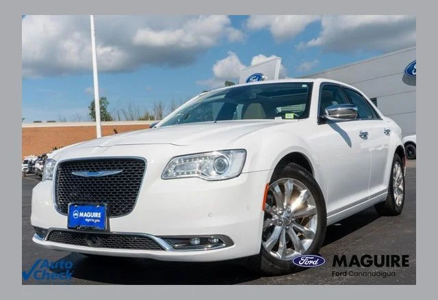 Used 2018 White Chrysler Limited image 1