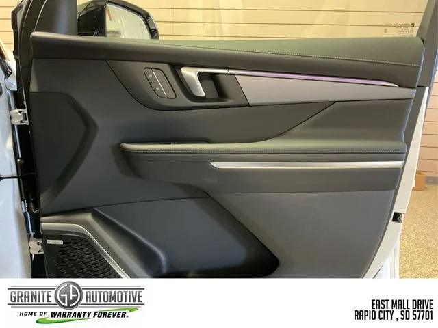 2026 Buick Enclave Sport Touring - Photo 21
