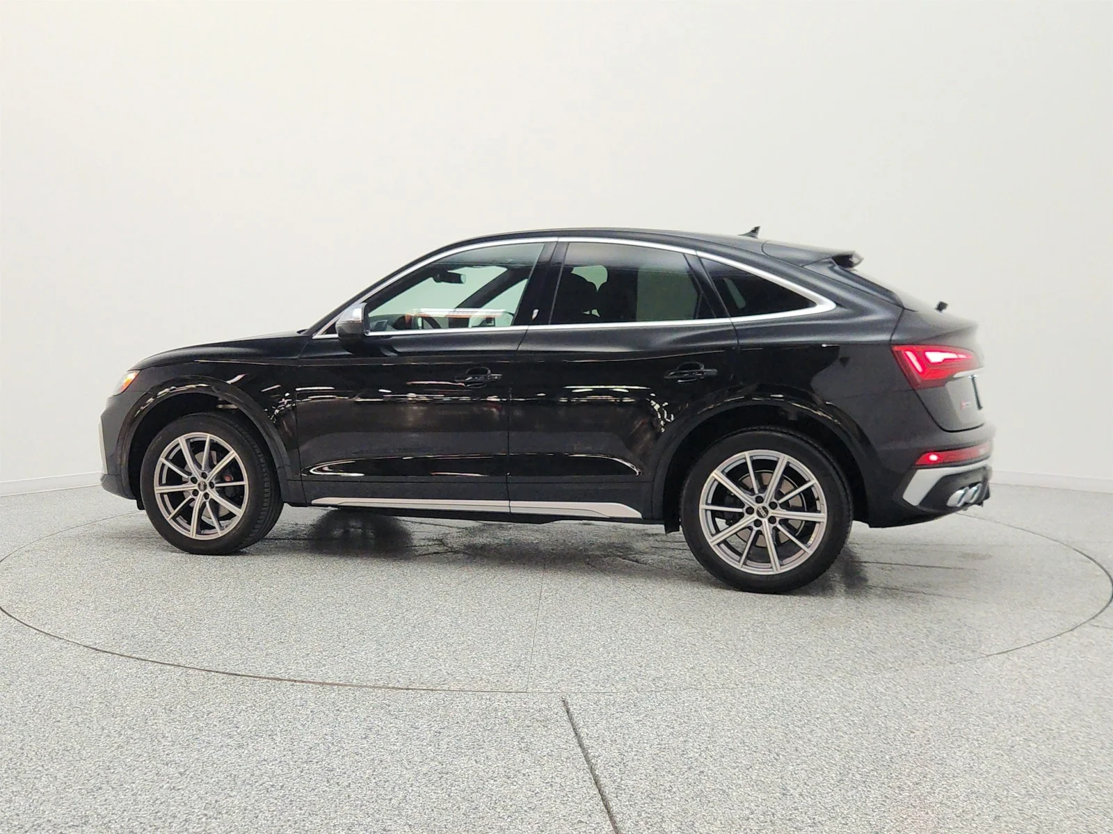 Used 2023 Mythos Black Metallic Audi Premium Plus image 8