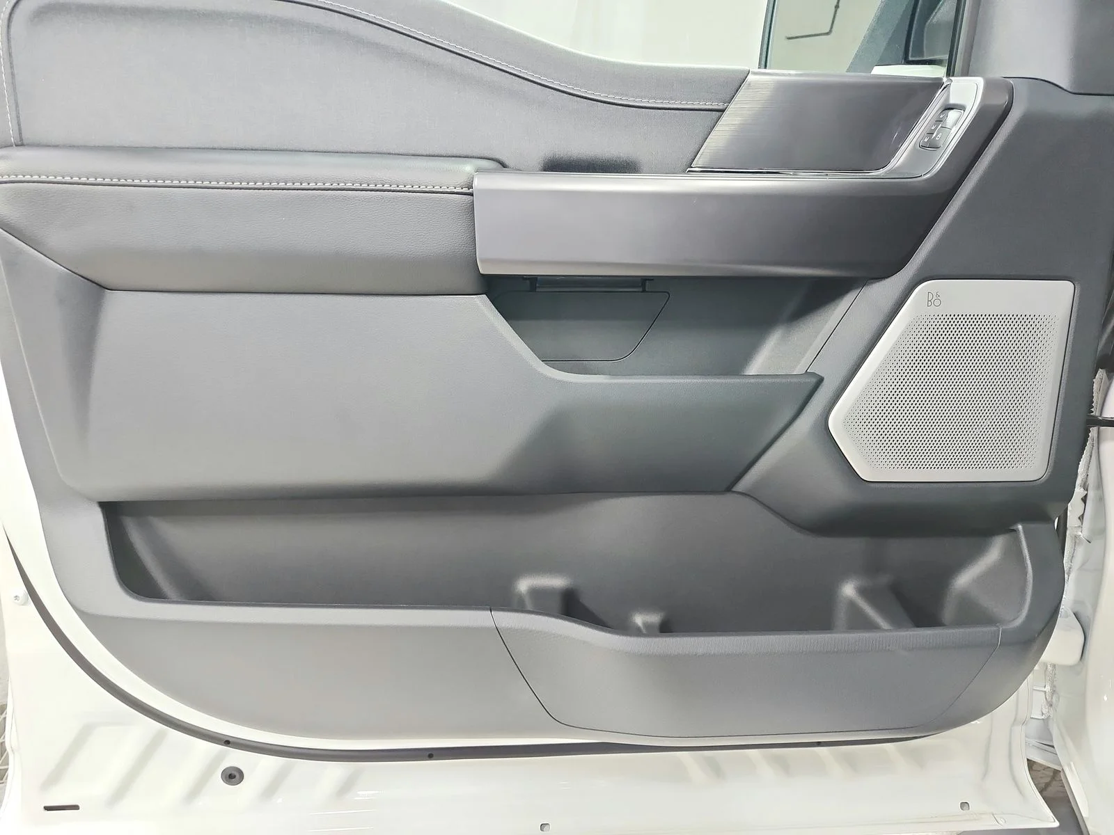 New 2026 White Ford Lariat image 38