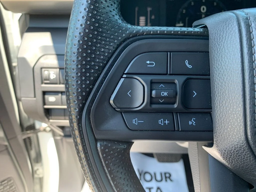Used 2025 White Toyota SR image 26