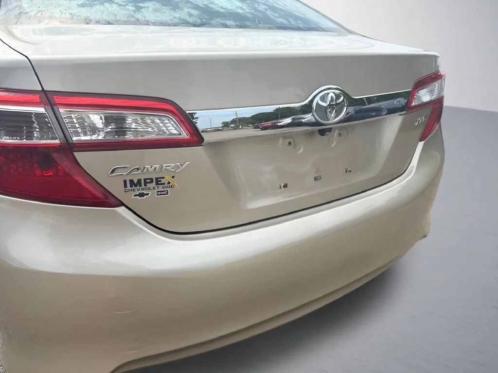 Used 2012 Gold Toyota L image 26