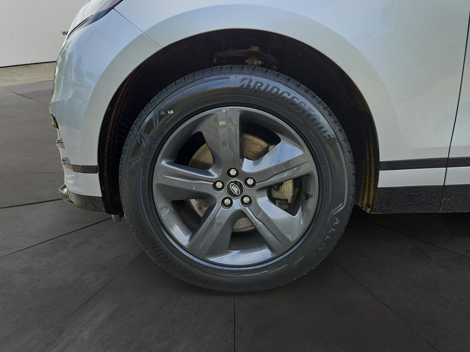 Used 2025 Gray Land Rover Dynamic SE image 14