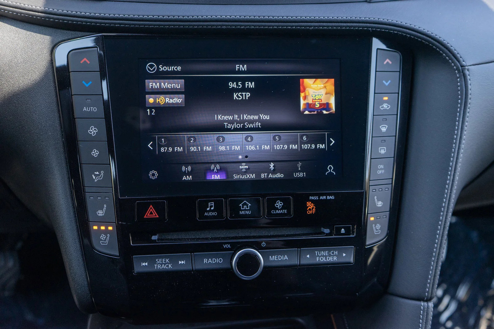 Used 2023 Graphite Shadow INFINITI SENSORY image 18