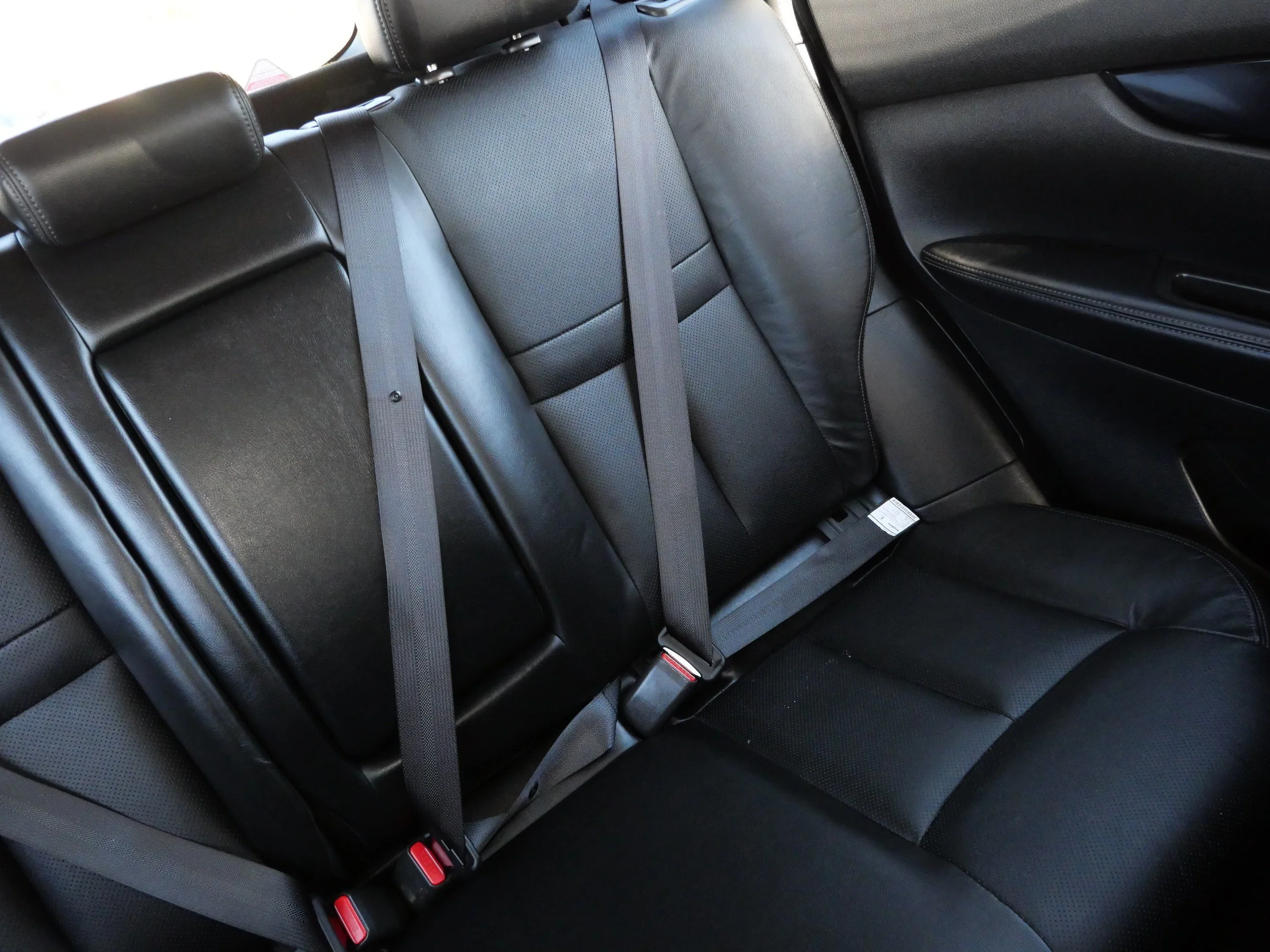 Used 2017 Gun Metallic Nissan SL image 14