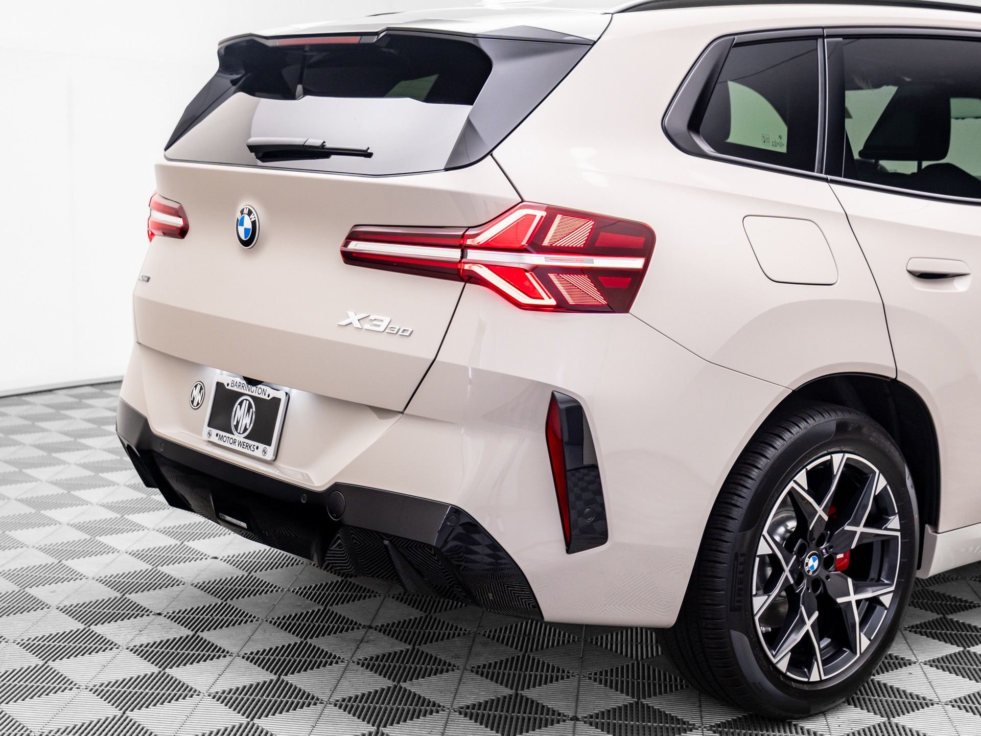 2025 BMW X3 30 - Photo 28