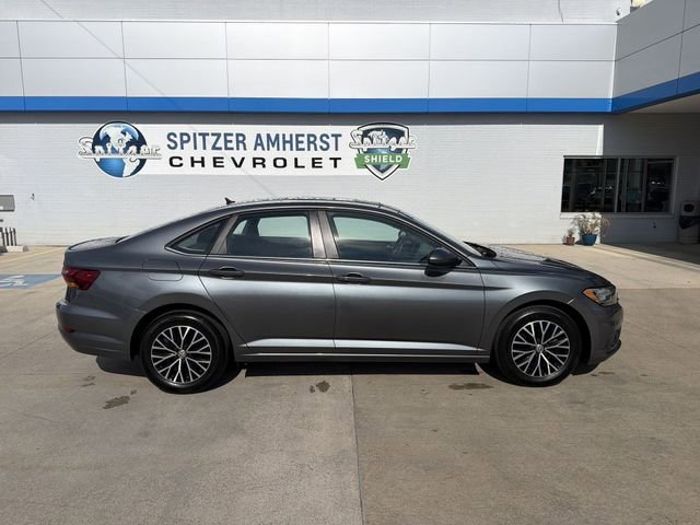 Used 2019  Volkswagen S image 11