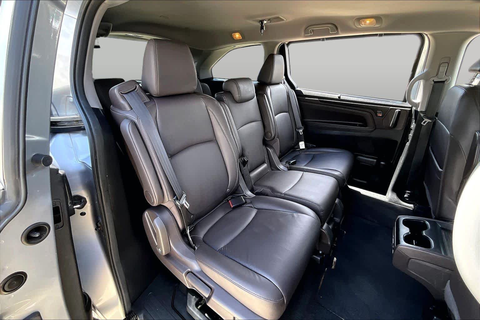 Used 2019 Lunar Silver Metallic Honda EX-L image 20
