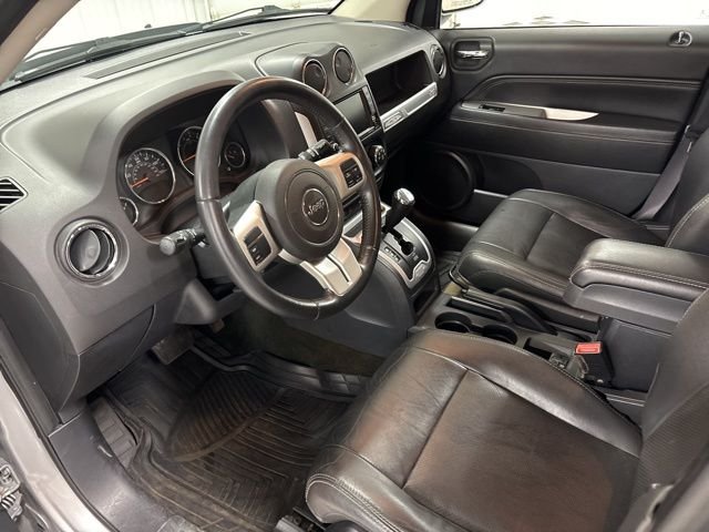 Used 2016 Silver Jeep Sport image 8