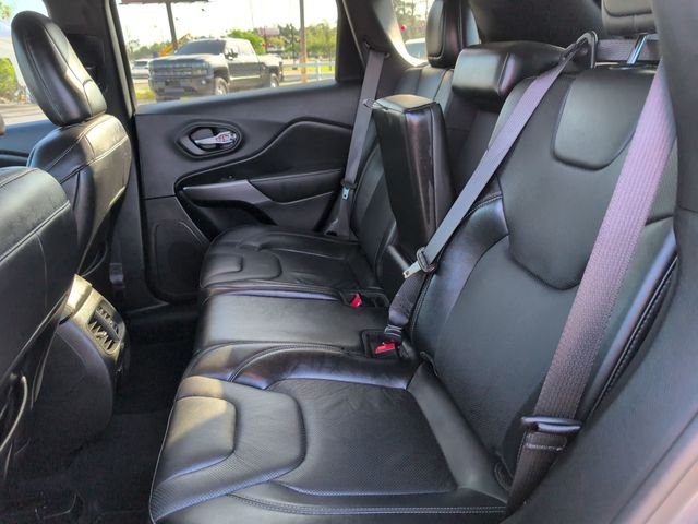 Used 2021 Light Brownstone Pearlcoat Jeep Latitude Lux image 33