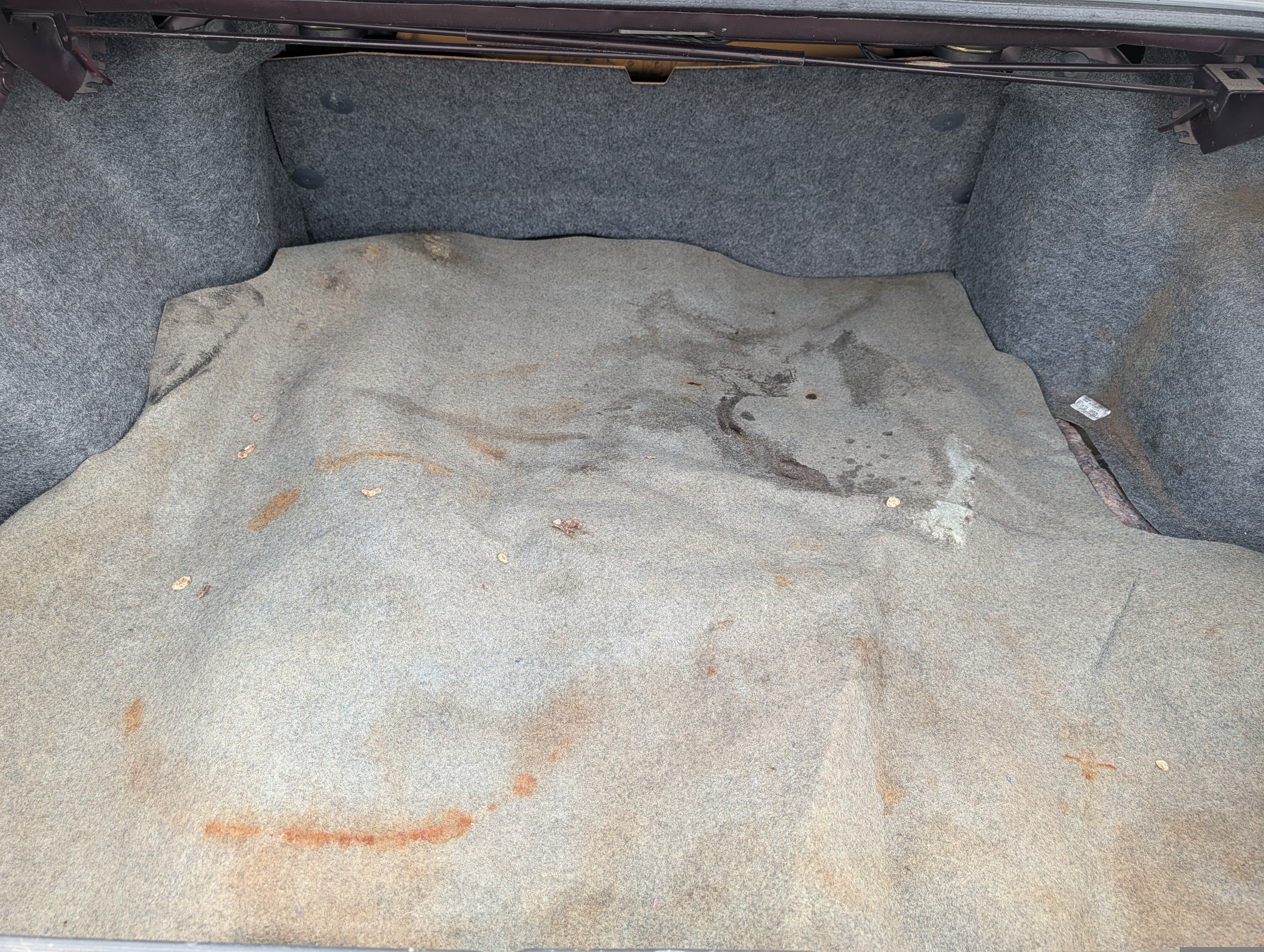 Used 1997 Brown Buick Custom image 18