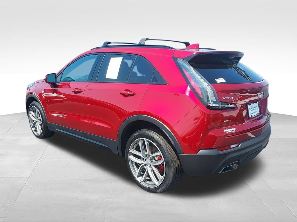 Used 2021 Red Cadillac Sport image 6