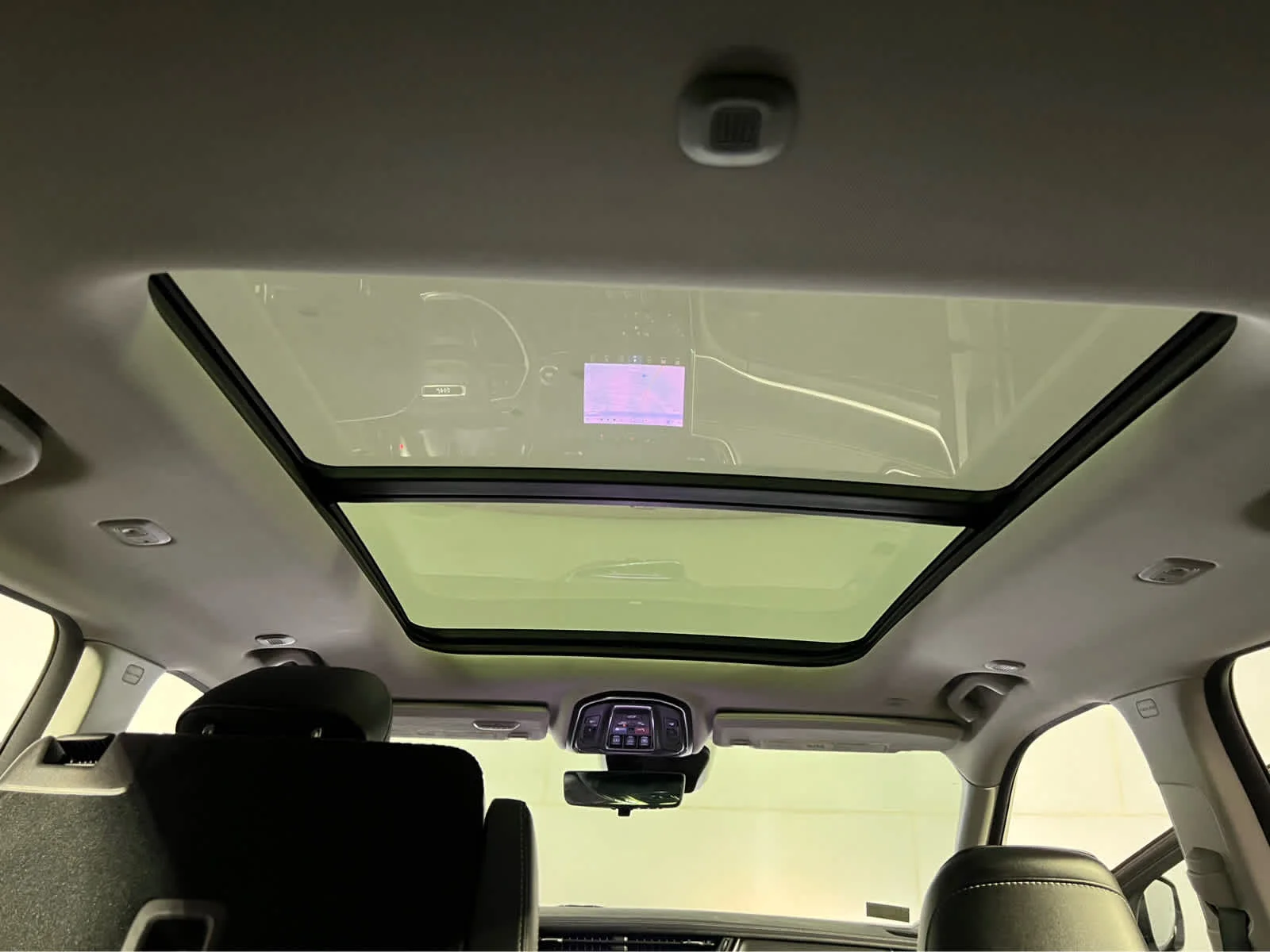 Used 2023 Bright White Clearcoat Jeep Limited image 15