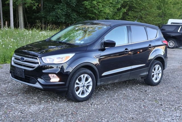 Used 2019 Black Ford SE image 4