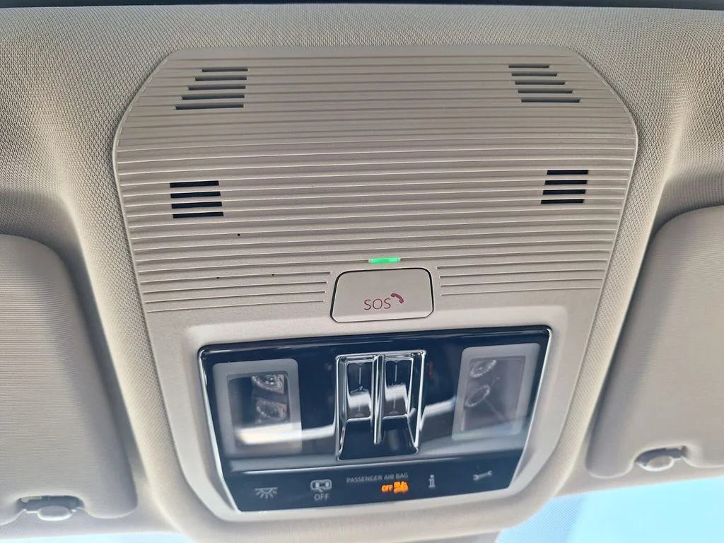 New 2026 White Volkswagen 2.0T SE w/Technology image 19