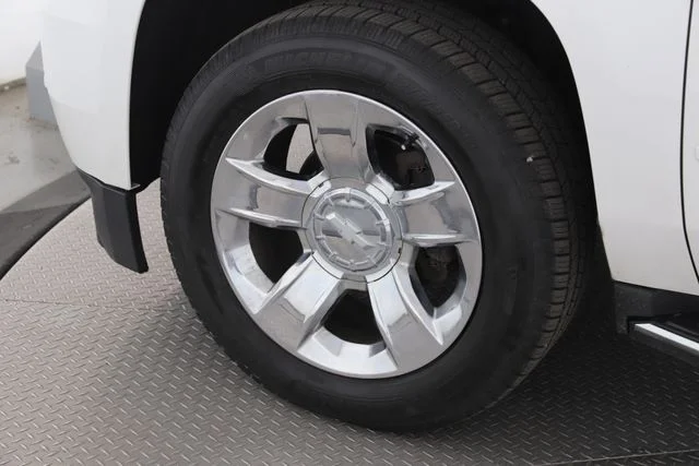 Used 2020 Beige Chevrolet Premier image 13