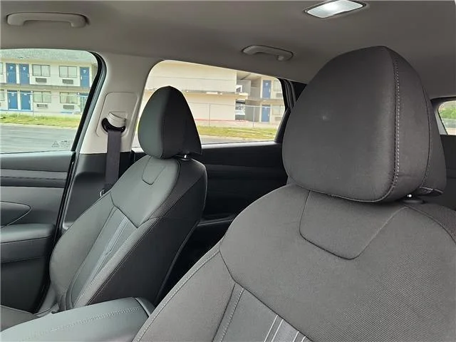 New 2026 Shimmering Silver Hyundai SEL image 8
