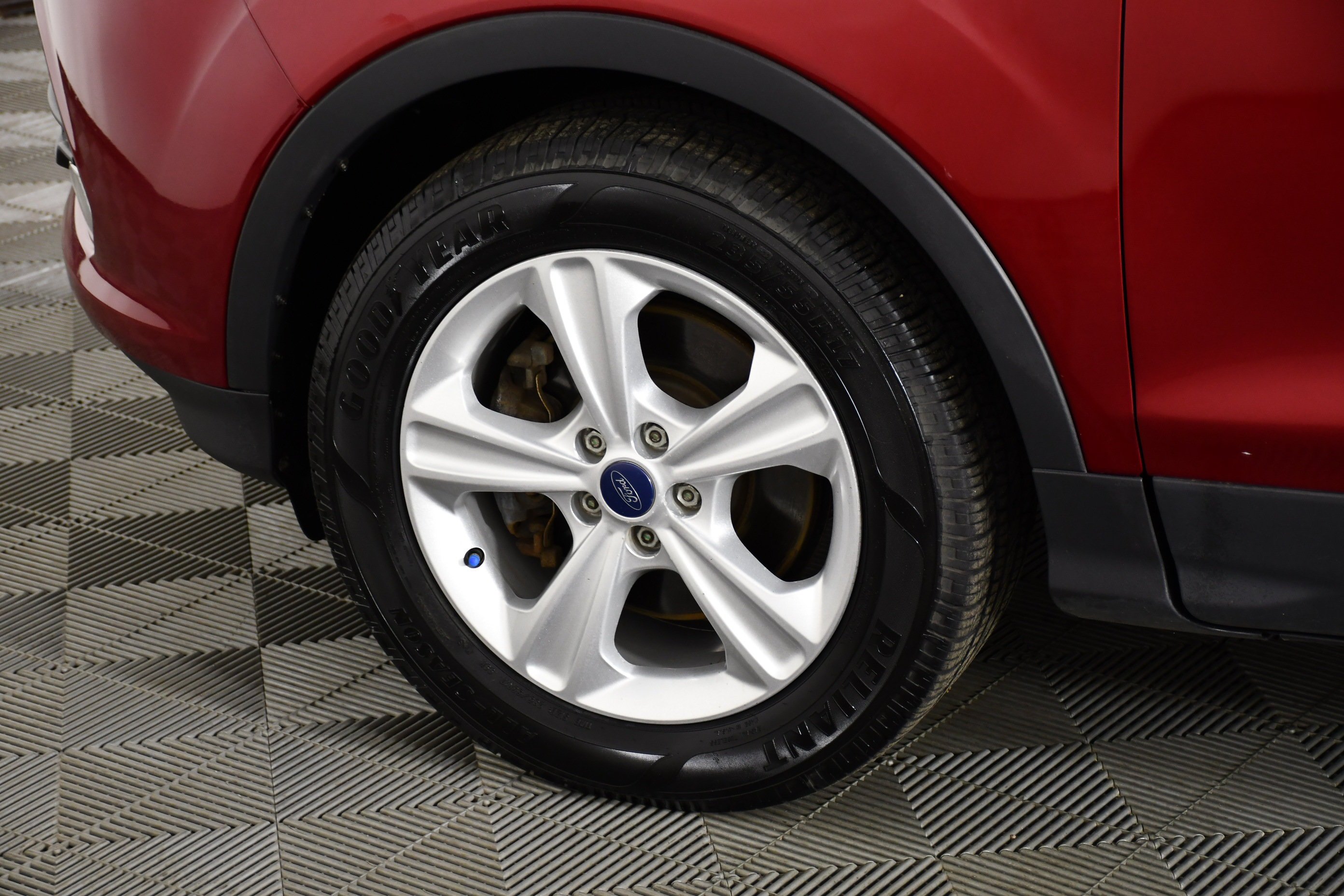 Used 2015 Ruby Red Metallic Ford SE image 51