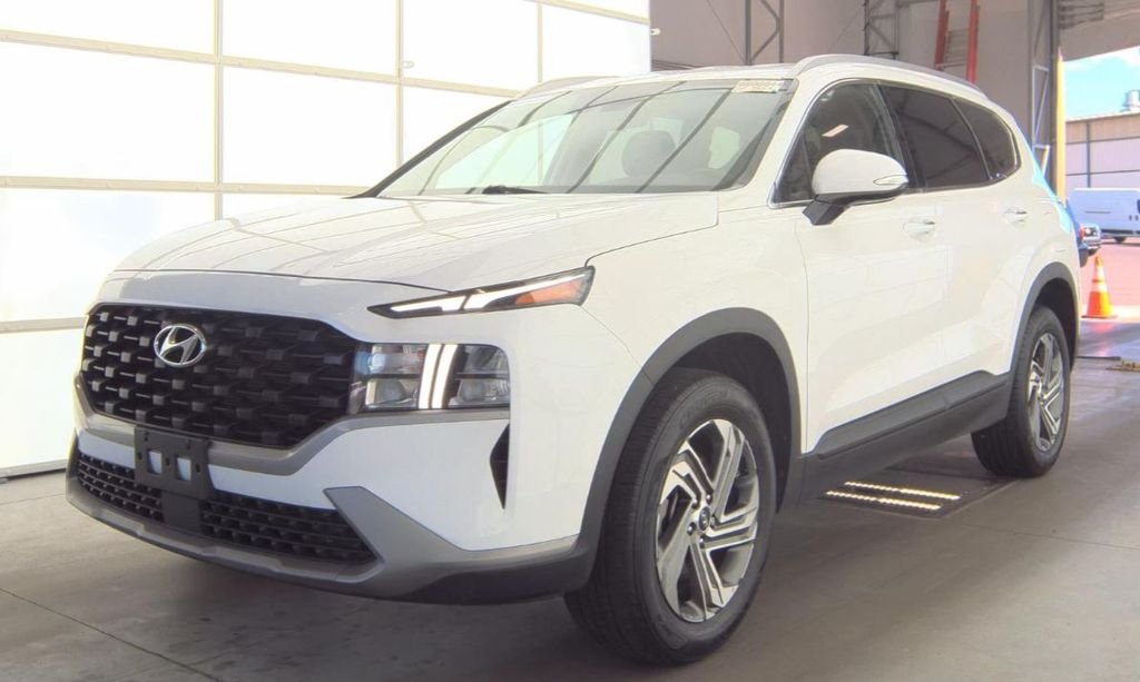Used 2023 White Hyundai SEL image 1