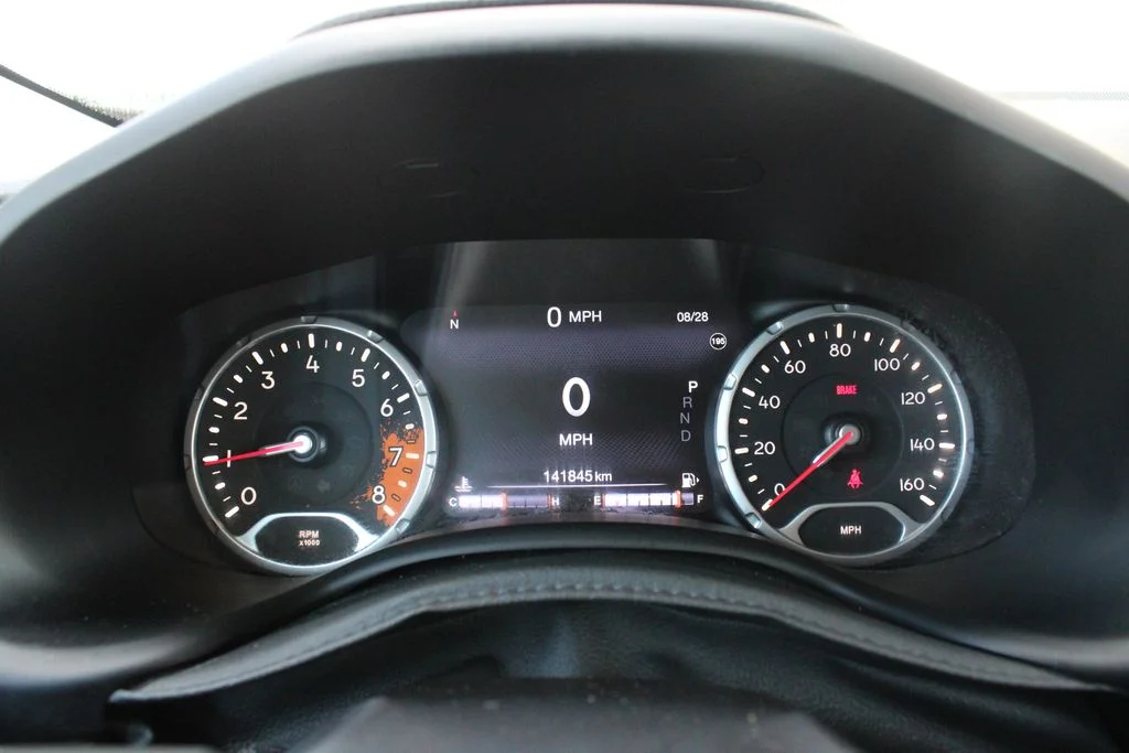 Used 2016 Black Jeep Trailhawk image 9