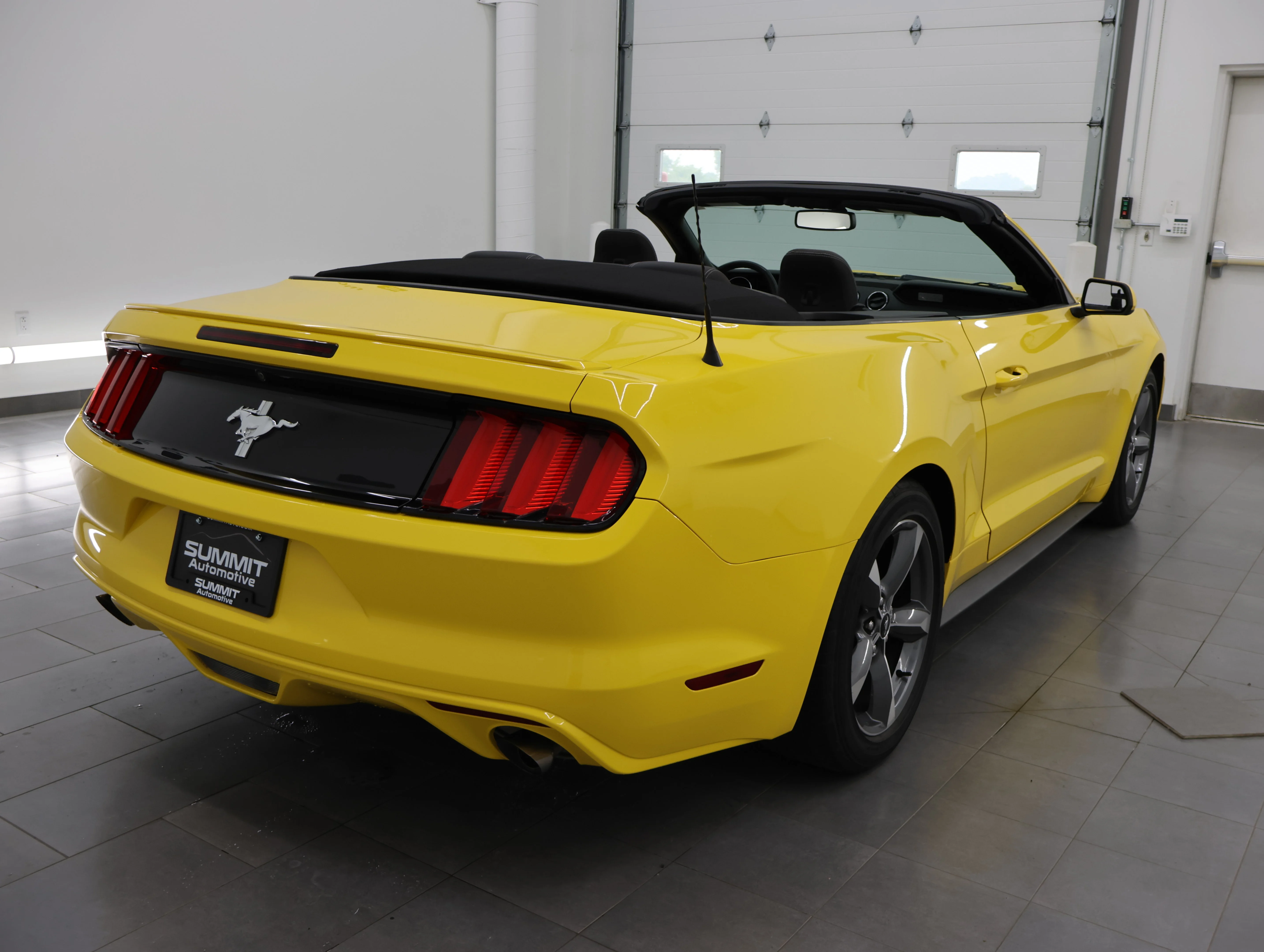 Used 2016 Triple Yellow Tri-Coat Ford V6 image 55