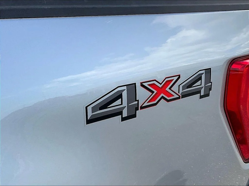 Used 2023 Silver Ford XLT image 25