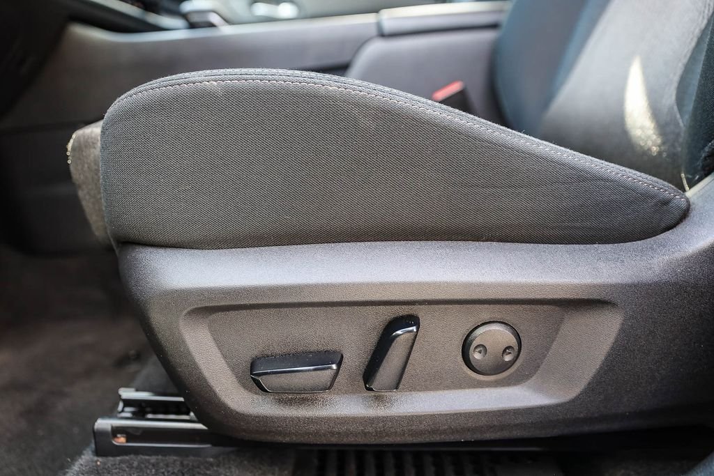 2024 Nissan Rogue SV - Photo 16