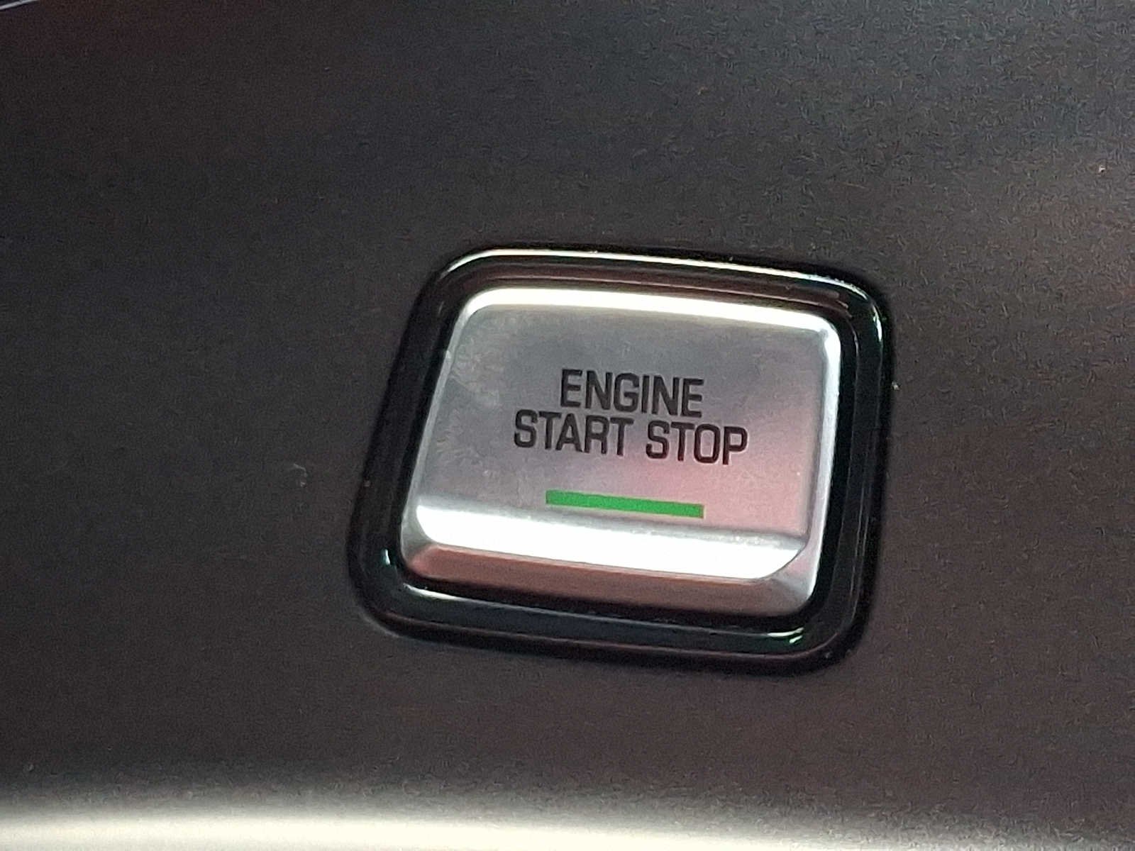 Used 2018 Arctic White Chevrolet 1LT image 21