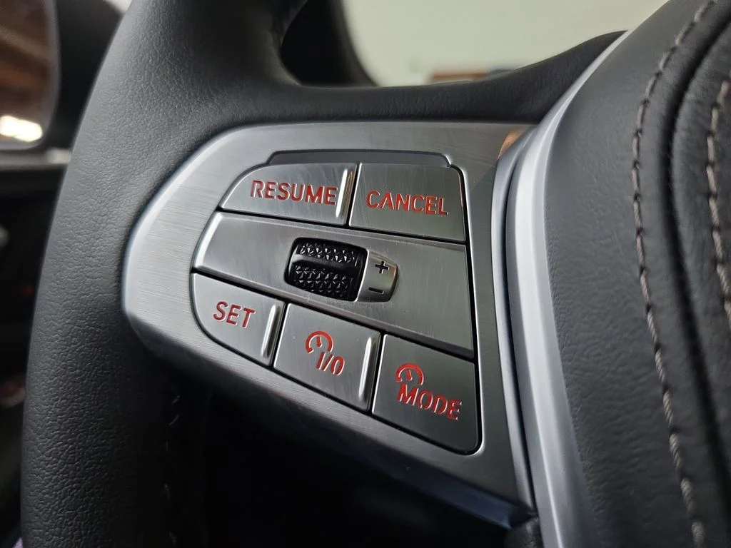 Used 2024 Skyscraper Gray Metallic BMW xDrive40i image 20