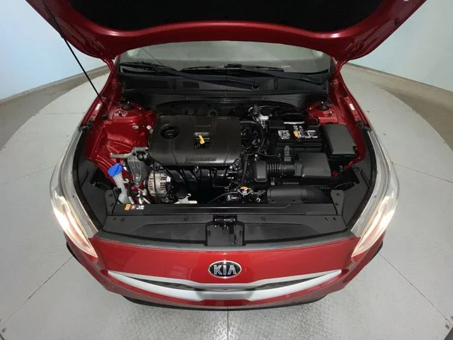 Used 2021 Red Kia LXS image 24