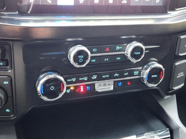 New 2026 Agate Black Metallic Ford F-250® Lariat® image 37