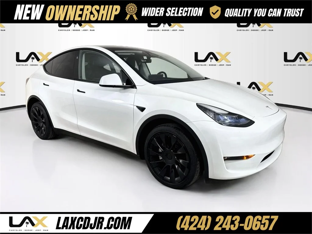Used 2024 White Tesla Long Range image 1