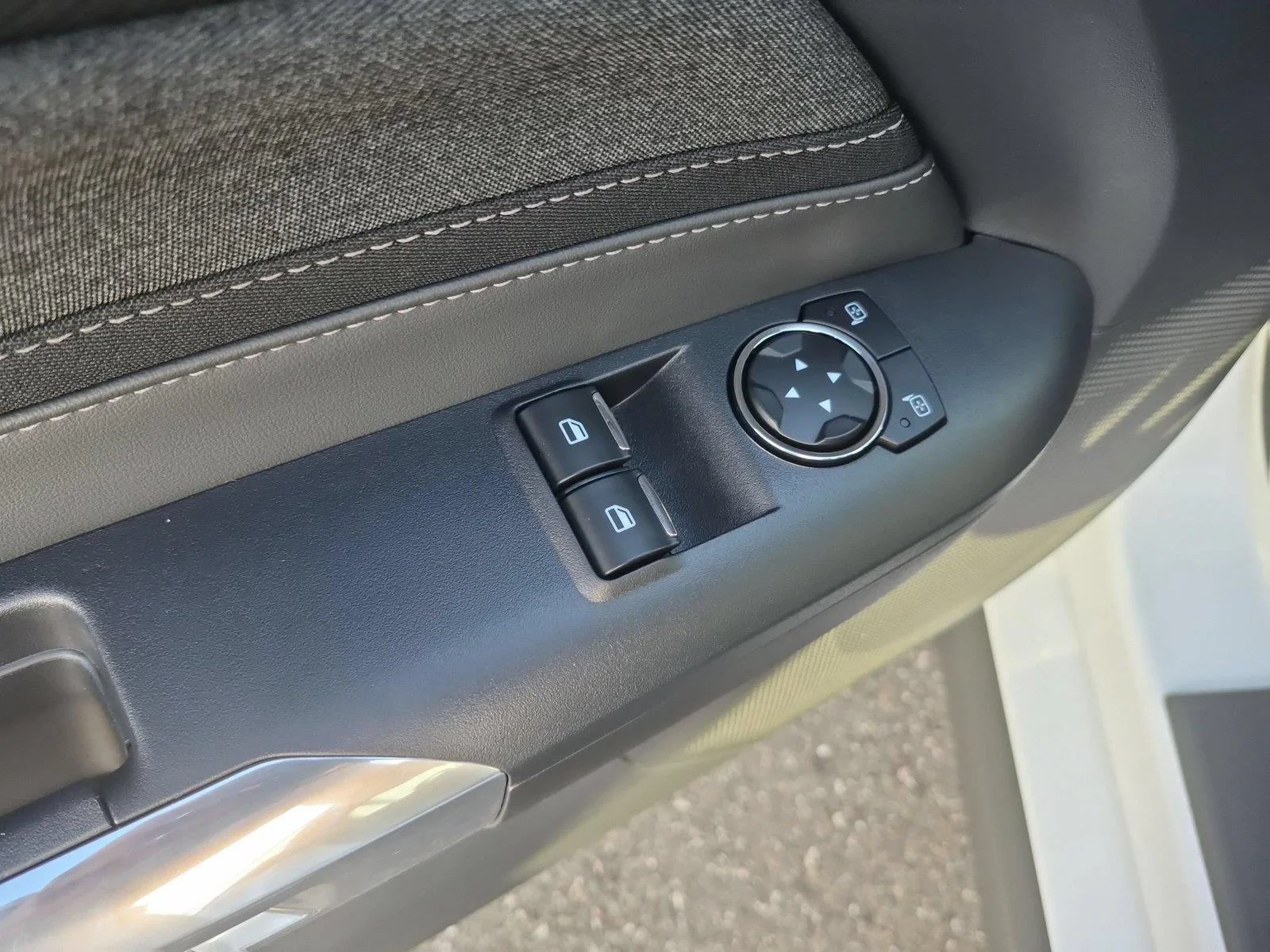 Used 2025 Oxford White Ford EcoBoost image 15