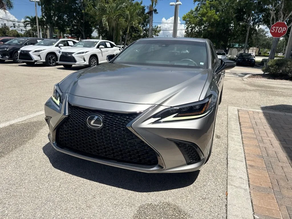 Used 2019 Silver Lexus 350 F Sport image 15
