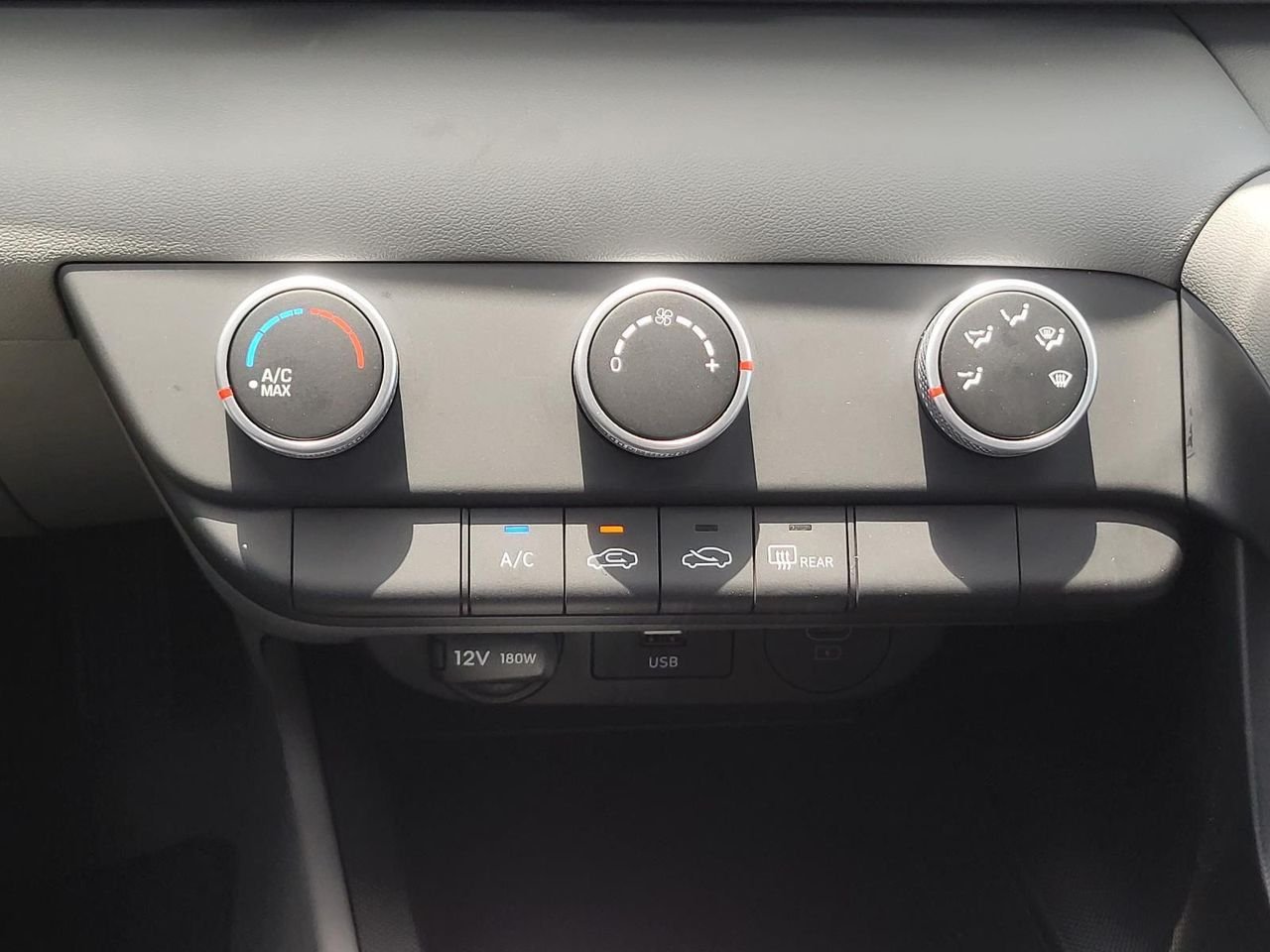 New 2026 Amazon Gray Hyundai SE image 18
