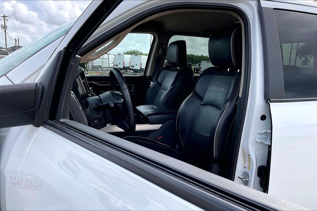 Used 2022 White Ram Laramie image 17