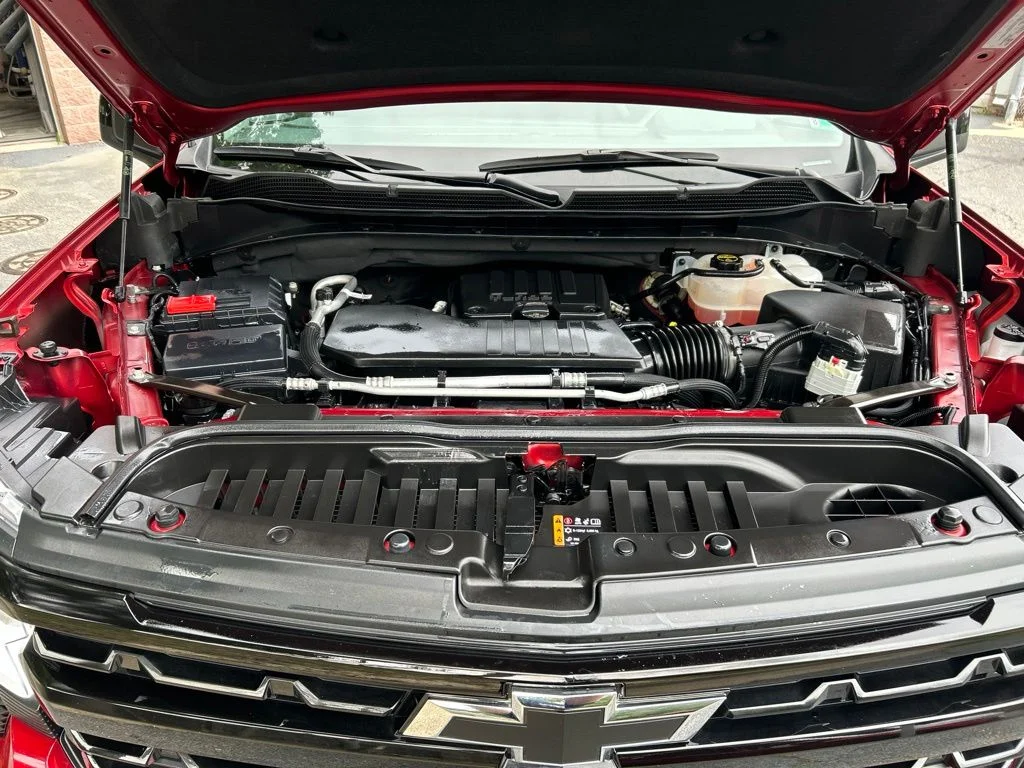 Used 2025 Red Chevrolet LT Trail Boss image 10