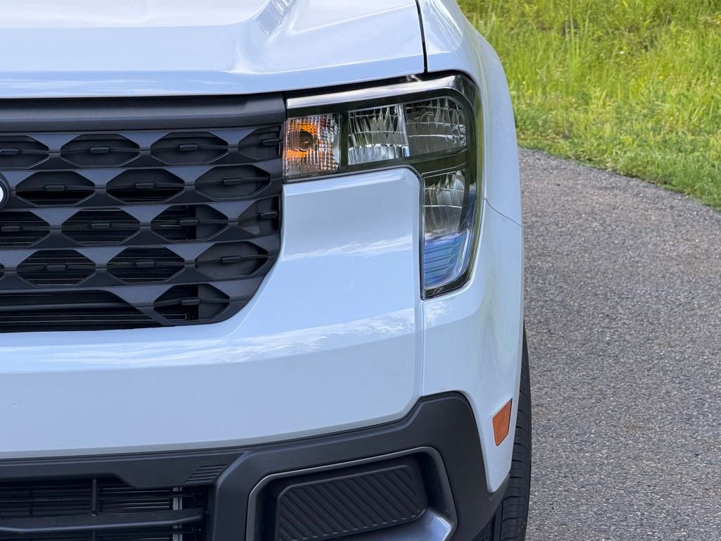 New 2026 Space White Metallic Ford XLT image 2