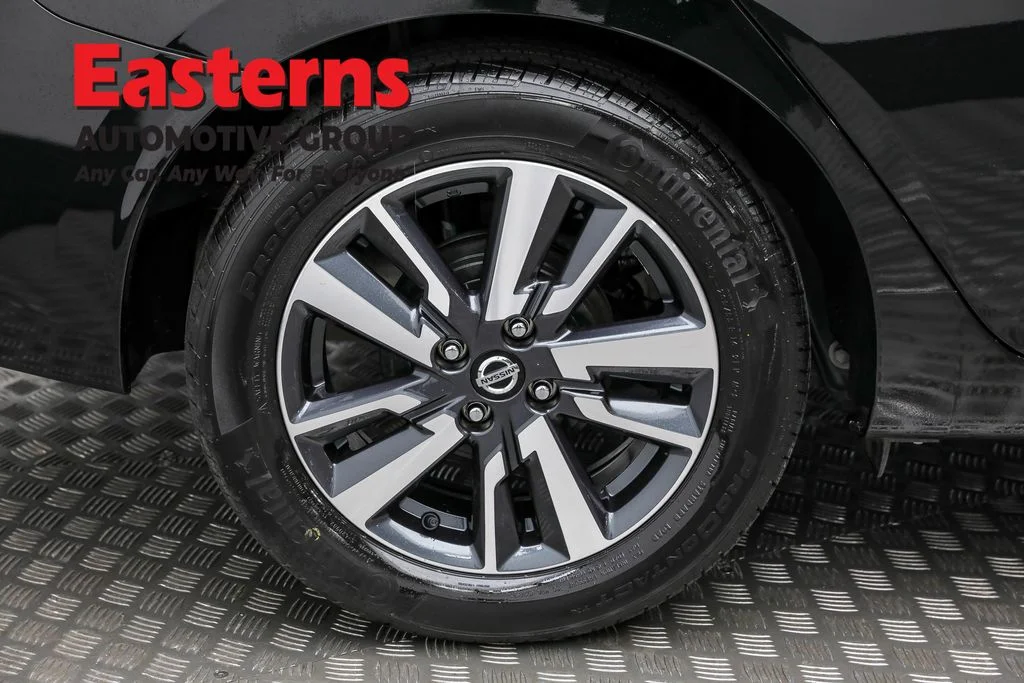 Used 2021 Black Nissan 1.6 SV image 27