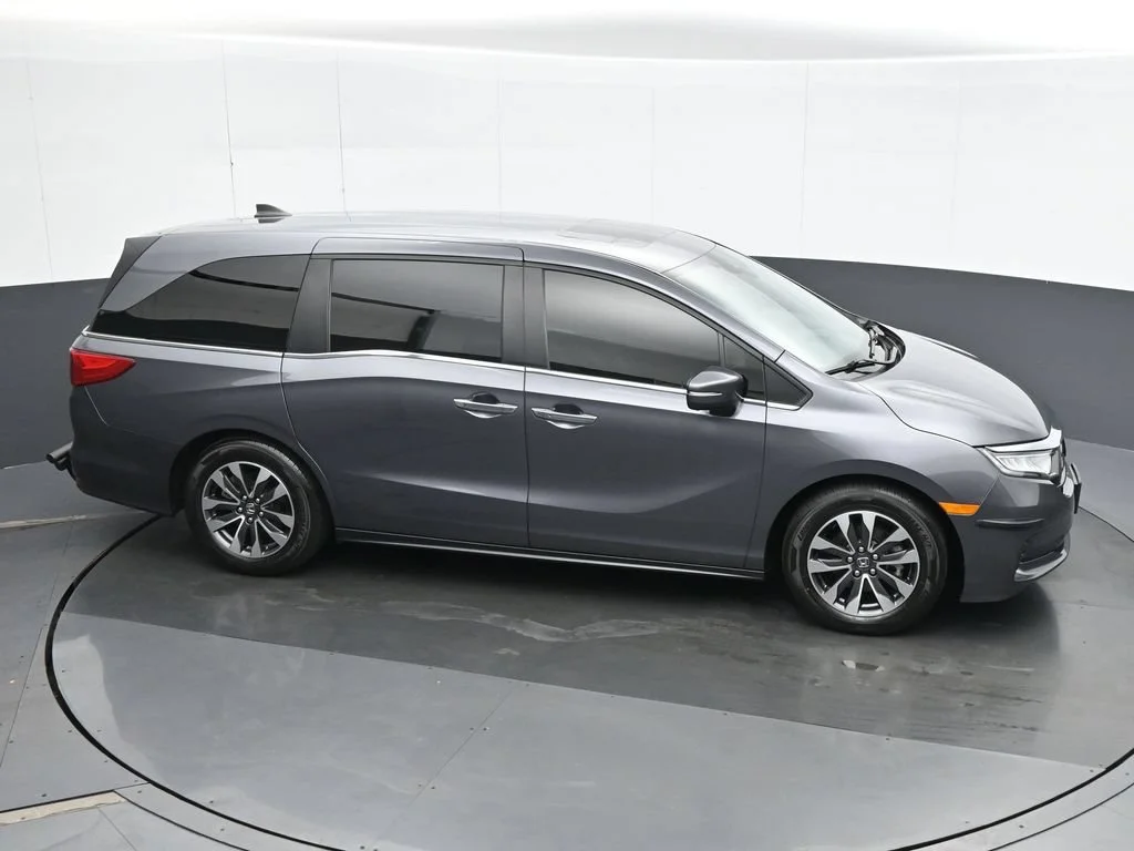 Used 2023  Honda EX-L image 42